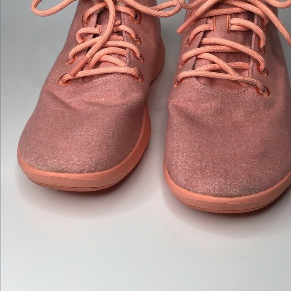 ALLBIRDS Wool Runner-Up Mizzle Fluffs in Calm Coral. - Picture 4 of 13